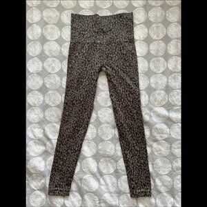 Spanx Look At Me Now Seamless Brown Leggings Mini Leopard Sz S